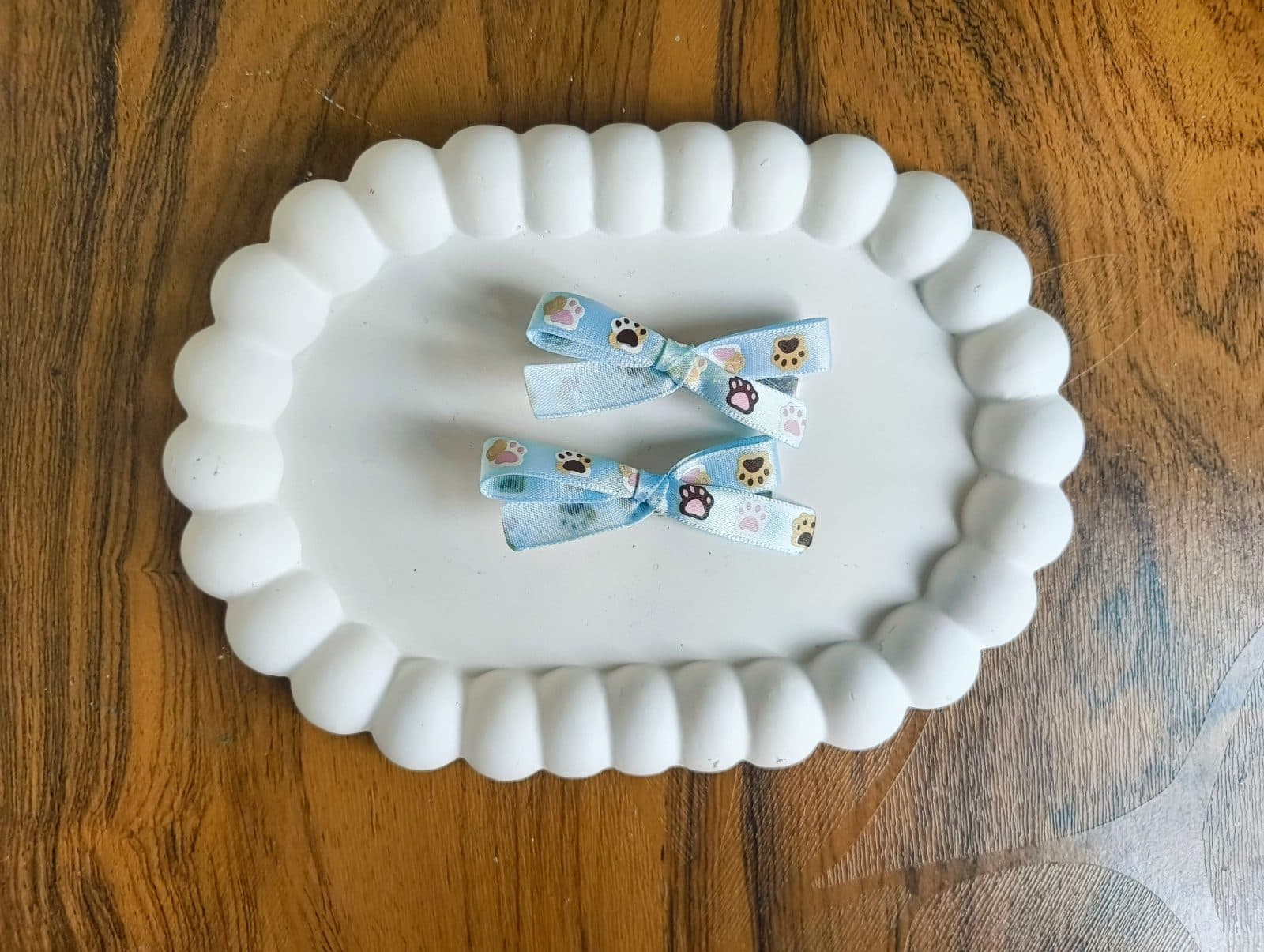 Blue bow clips